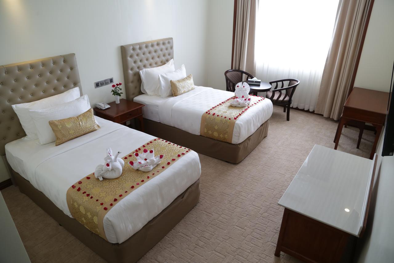 Pacific Hotel Yangon Luaran gambar