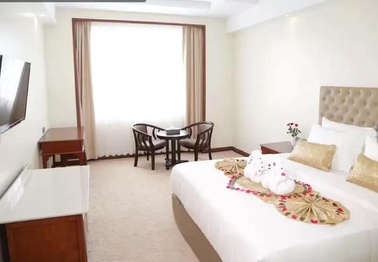 Pacific Hotel Yangon Luaran gambar